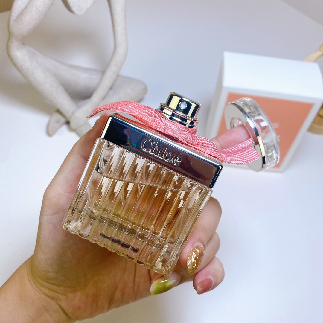 Chloe Roses de Chloé Eau de Toilette - 75ml Floral Fragrance 5 i1716279581 37 6