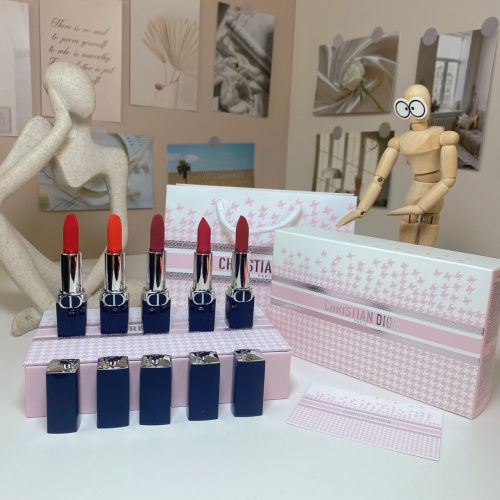 Dior Rouge Lipstick Mini Set - 5-Piece Limited Edition (Velvet 999, 720, 888, 777, 840) 1 Dior Rouge Lipstick Mini Set - 5-Piece Limited Edition (Velvet 999, 720, 888, 777, 840)