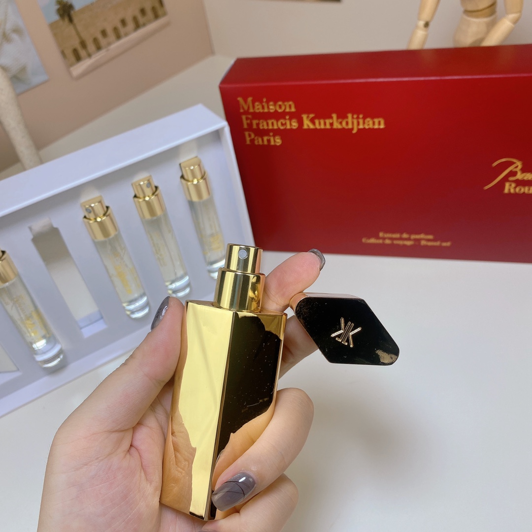 Maison Francis Kurkdjian Baccarat Rouge 540 Perfume Travel Set, 5 x 11ml 3 i1716740857 8589 7