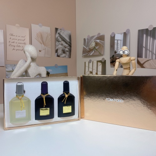 Tom Ford Miniature Fragrance Set - Grey Vetiver, Midnight Orchid, Velvet Orchid 1 Tom Ford Miniature Fragrance Set - Grey Vetiver, Midnight Orchid, Velvet Orchid