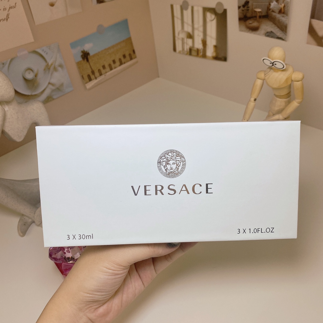 Versace Crystal Miniature Perfume Set - Pink, Rose, Yellow - 3 x 30ml 6 i1716969517 369 4