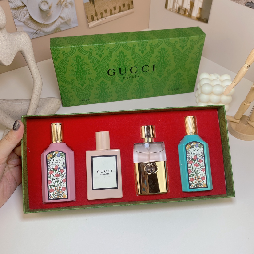 Gucci Miniature Perfume Set - Flora, Bloom, Guilty - 4 x 30ml with Sprayer 3 i1716970717 3706 5