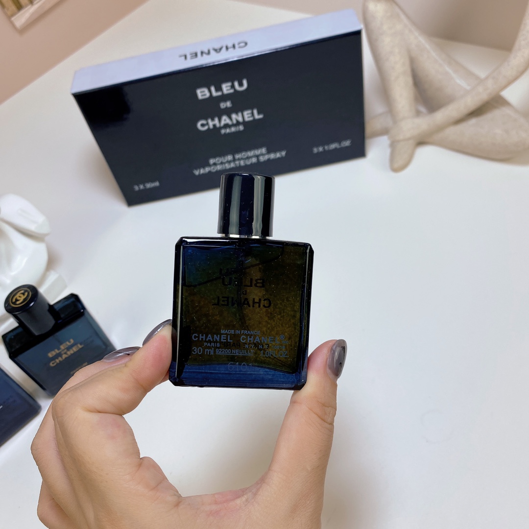 Chanel Bleu De Chanel 3-Piece Travel Set (3 x 30ml) 6 i1717470728 4057 4