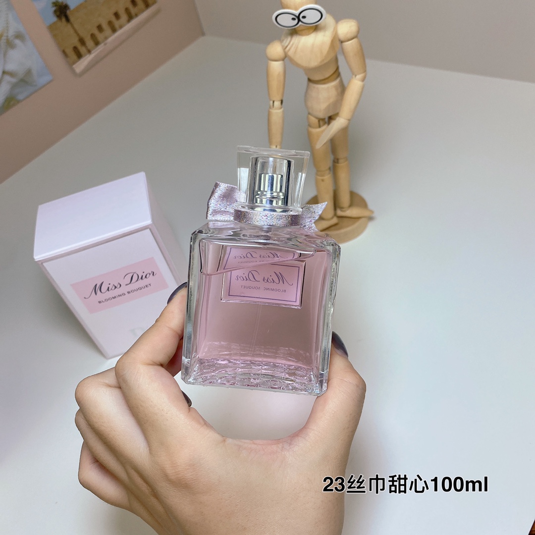 Miss Dior Blooming Bouquet Eau de Toilette - 100ml Floral Fragrance 5 i1718378993 2353 5