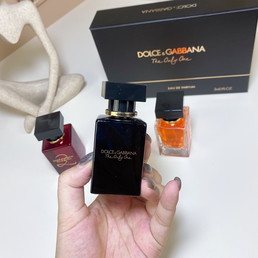 Dolce & Gabbana The Only One Perfume Set - 3 x 30ml 5 i1718593086 6841 1