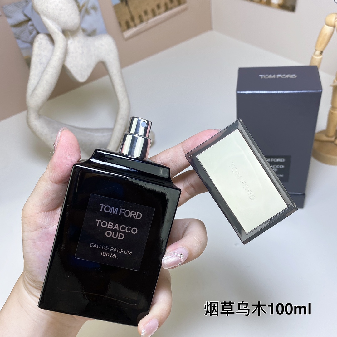 Tom Ford Tobacco Oud Unisex Eau de Parfum - 100ml - Woody, Spicy Scent 5 i1719498230 9576 4