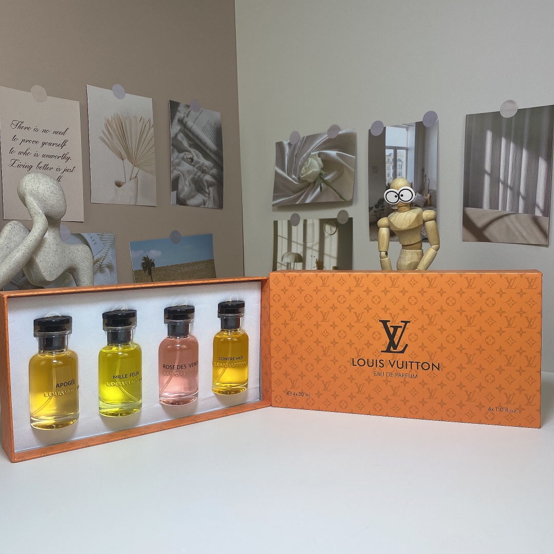 65. LV Louis Vuitton set de 4 perfumes de muestra 30ml 🔜 LV Louis Vuitton set de 4 muestras 30ml×4, con atomizador, co…