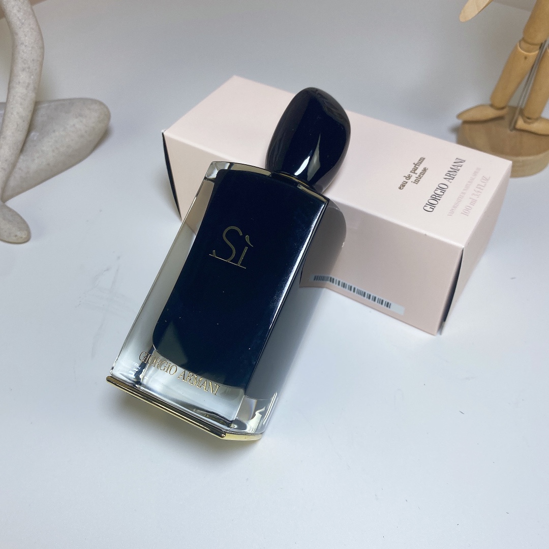 Giorgio Armani Si Intense Eau de Parfum - 100ml Women's Fragrance 9 i1721647470 7660 0