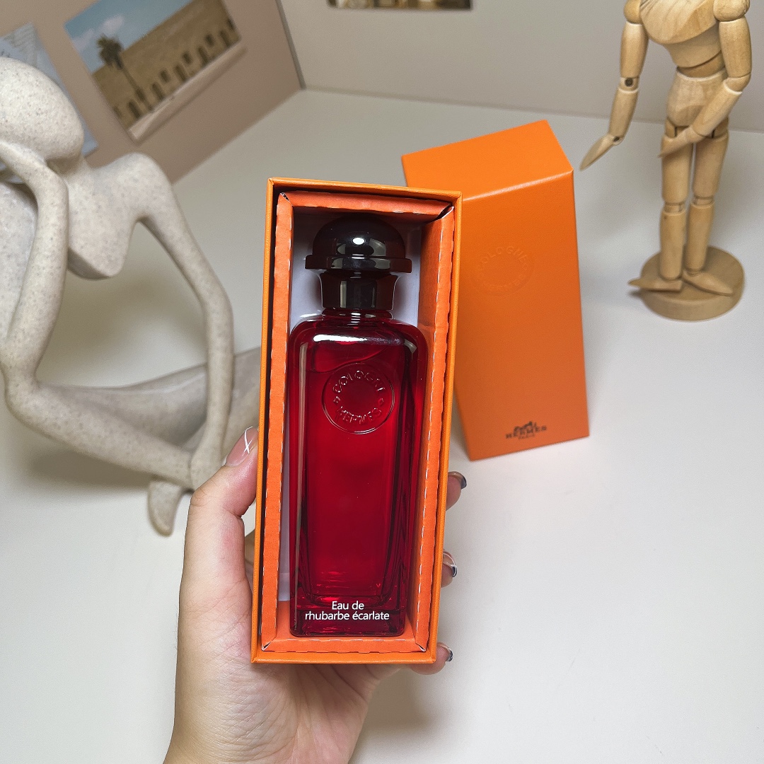 Hermes Eau de Rhubarbe Ecarlate 100ml - Unisex Fragrance with Fruity Notes 3 i1722150756 1969 1