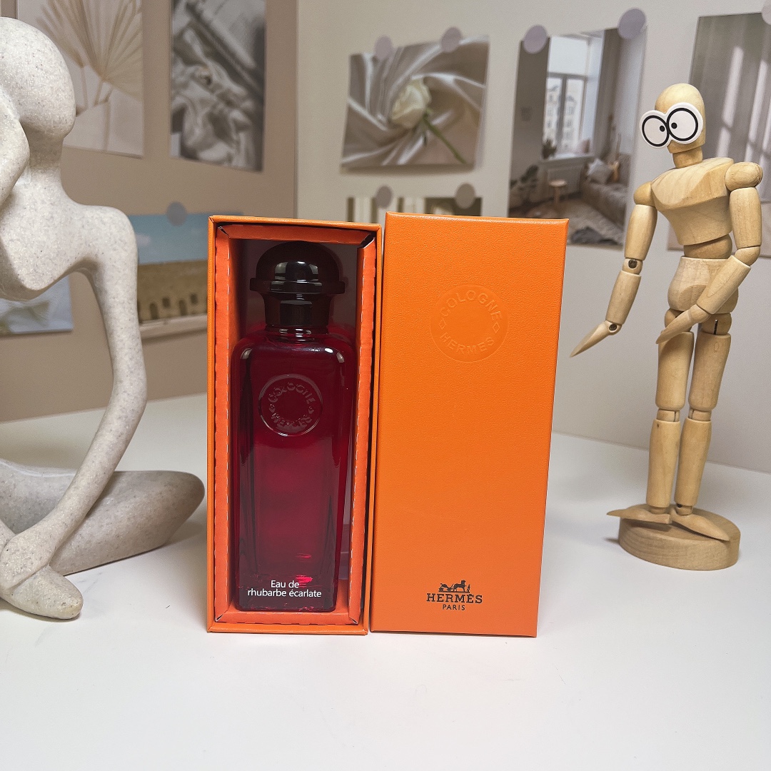 Hermes Eau de Rhubarbe Ecarlate 100ml - Unisex Fragrance with Fruity Notes 2 i1722150756 5432 2