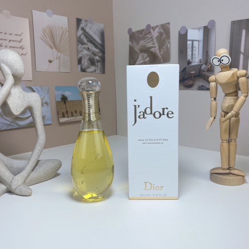 Dior J'adore Bath and Shower Oil - 200ml - Luxurious Fragrance 1 Dior J'adore Bath and Shower Oil - 200ml - Luxurious Fragrance