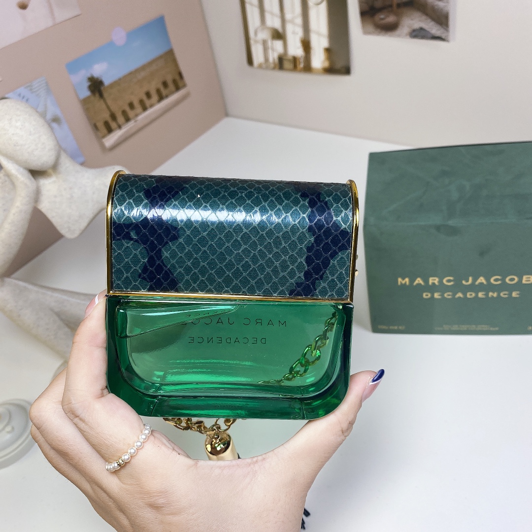 Marc Jacobs Decadence Eau de Parfum - 3.4 oz / 100 ml, Green Allure 3 i1723953967 2541 3