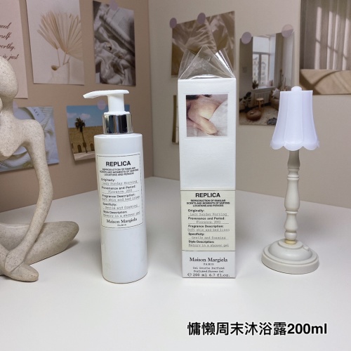 Maison Margiela 'REPLICA' Lazy Sunday Morning Shower Gel - 200ml 1 Maison Margiela 'REPLICA' Lazy Sunday Morning Shower Gel - 200ml