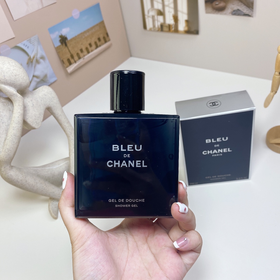 Chanel Bleu de Chanel Shower Gel - 200ml - Luxurious Fragrance 2 i1724492542 4901 1