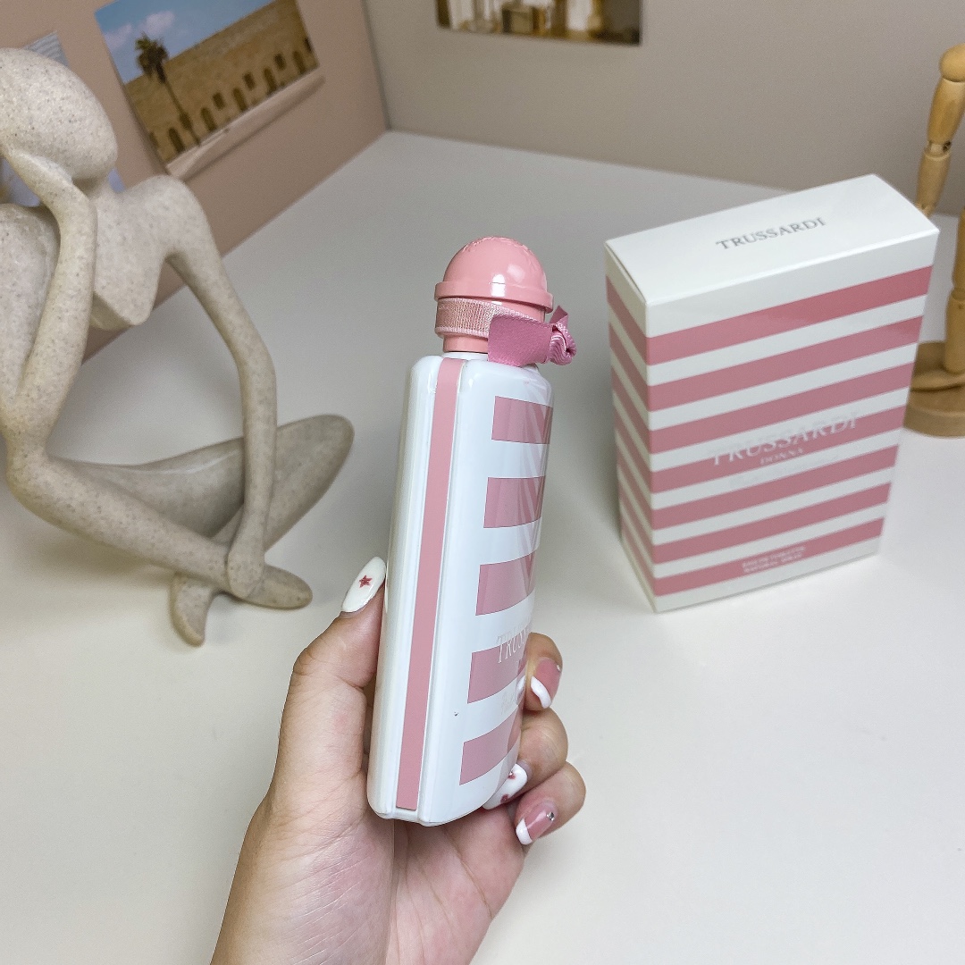 Trussardi Donna Pink Marina Eau de Toilette - 100ml Fresh Floral Fragrance 4 i1725620815 6719 3