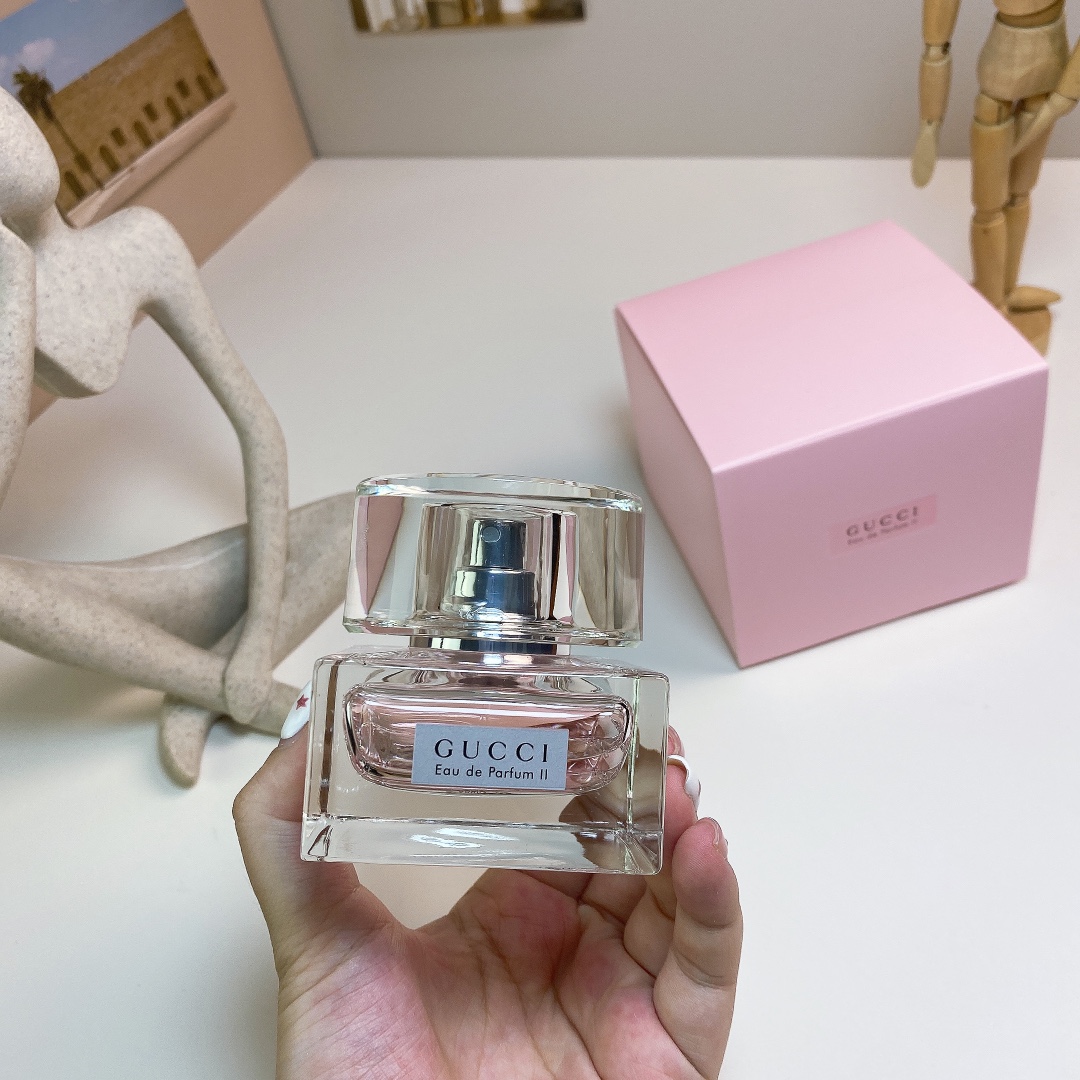 Gucci Eau de Parfum II 50ml - Classic Women's Fragrance, Floral & Fruity 3 i1726116574 4391 1