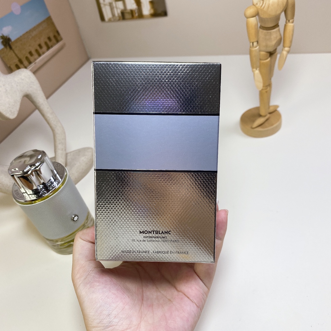 ✨70包
万宝龙冰峰旅者100ml
Montblanc Explorer Platinum, 2023
品牌：万宝龙
属性：男香
前调：紫罗兰叶
中调：快乐鼠尾草
后调：雪松