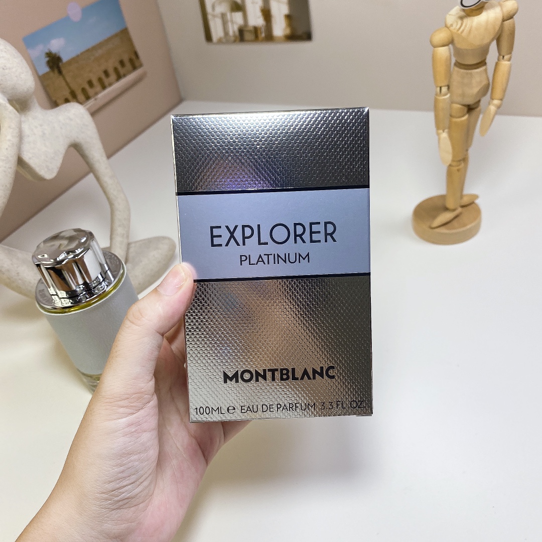 ✨70包
万宝龙冰峰旅者100ml
Montblanc Explorer Platinum, 2023
品牌：万宝龙
属性：男香
前调：紫罗兰叶
中调：快乐鼠尾草
后调：雪松