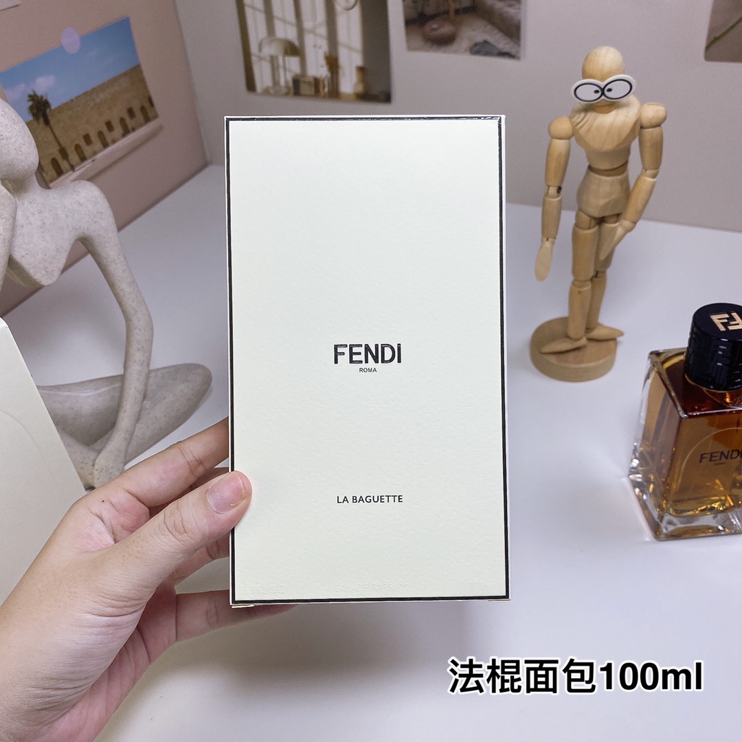 Fendi La Baguette 100ml Eau de Toilette - A Timeless Fragrance for Women 7 i1728104796 2428 1