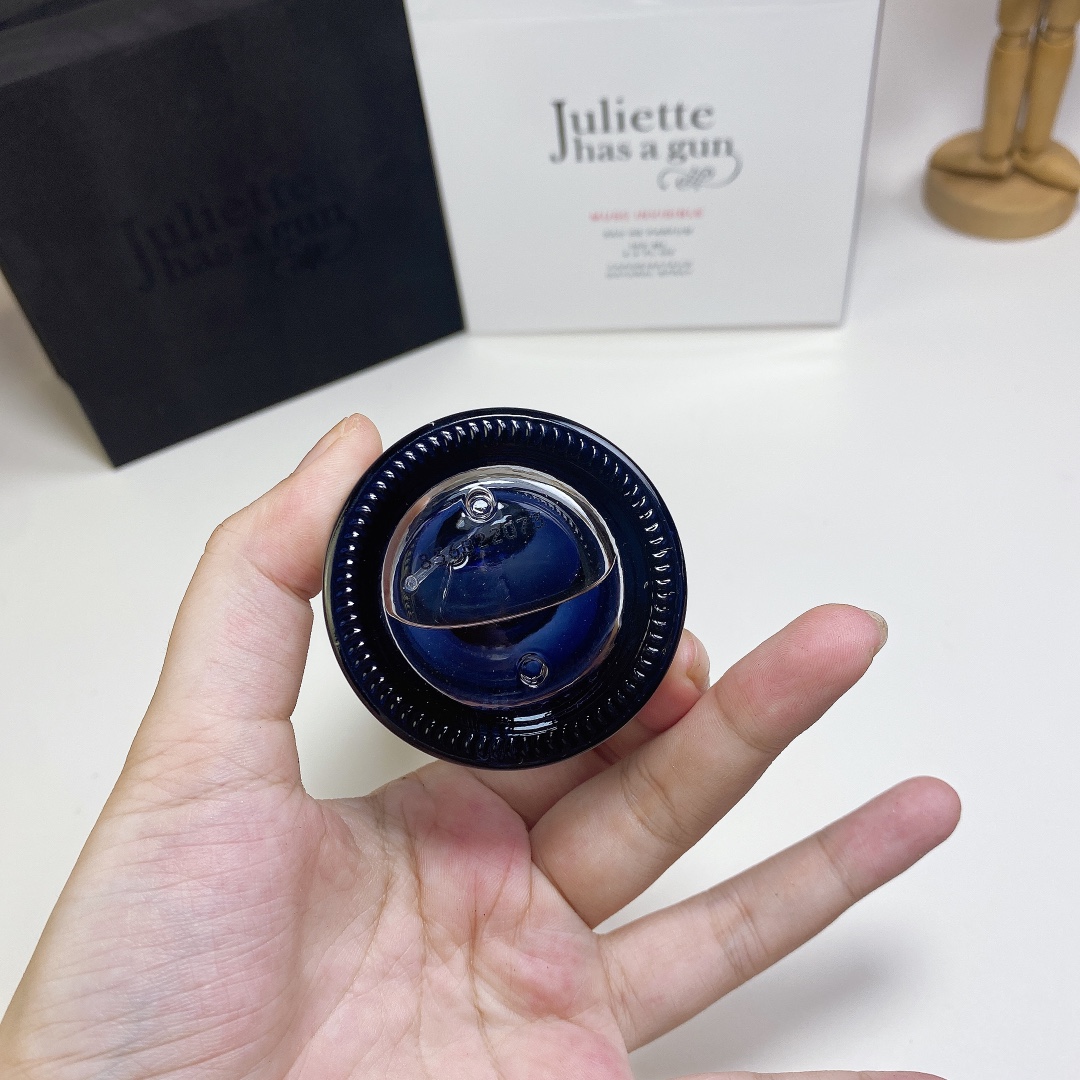 Juliette Has A Gun Musc Invisible Eau de Parfum - 100ml Floral Fragrance 4 i1729079305 1119 0
