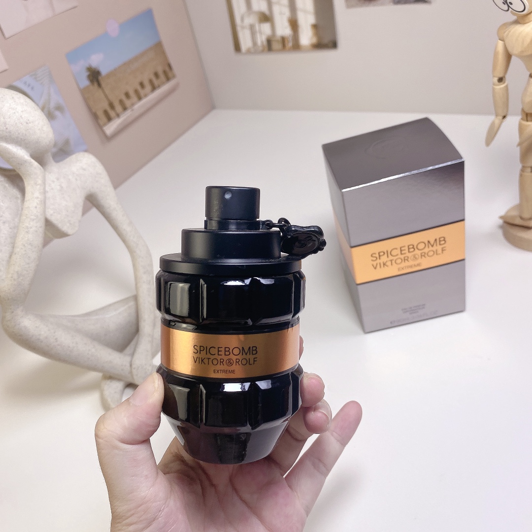 Viktor & Rolf Spicebomb Extreme Eau de Parfum - 90ml Men's Cologne 2 i1730285583 2738 5