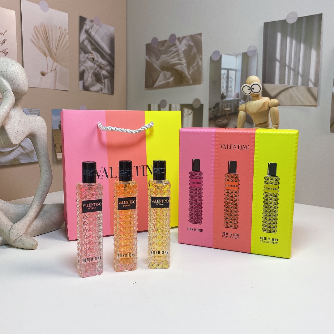 Valentino Travel Fragrance Set: Born In Roma Donna, Coral Fantasy, Yellow Dream 5 i1733479904 6939 7