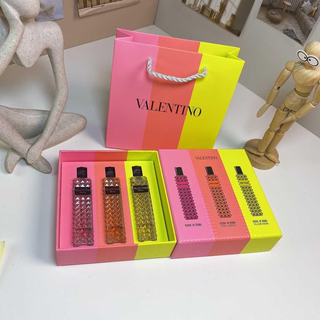 Valentino Travel Fragrance Set: Born In Roma Donna, Coral Fantasy, Yellow Dream 2 i1733479904 9496 1