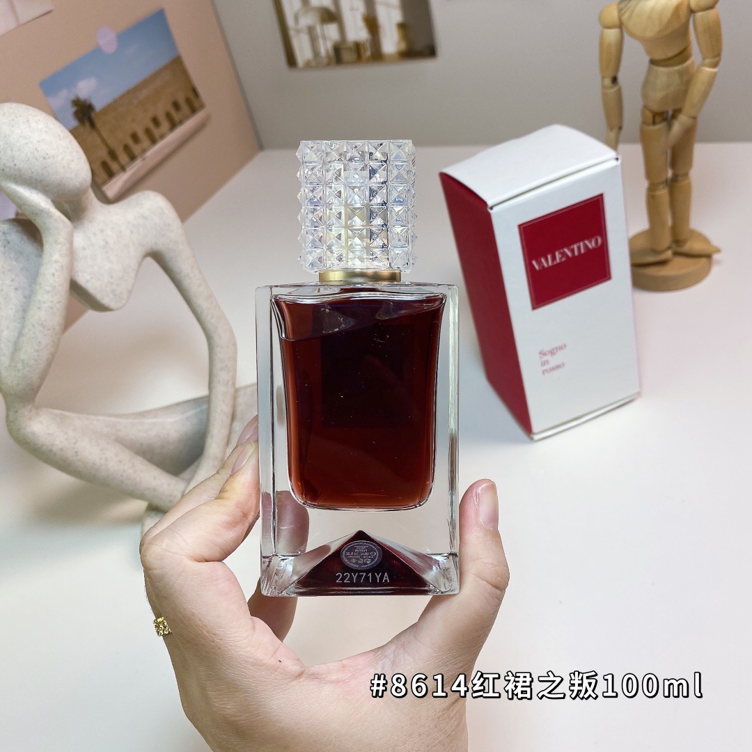 Valentino Sogno In Rosso Unisex Eau de Parfum - 100ml Spicy Woody Scent 4 i1733497390 7567 1
