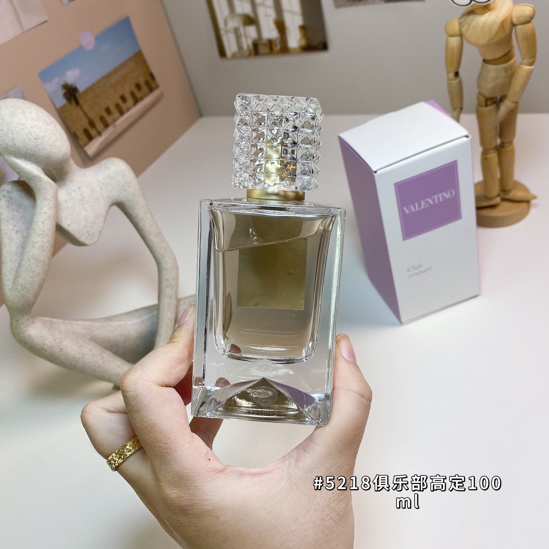 Valentino Club Couture Unisex Eau de Parfum - 100ml Dream Analysis Series 4 i1733497449 2383 5