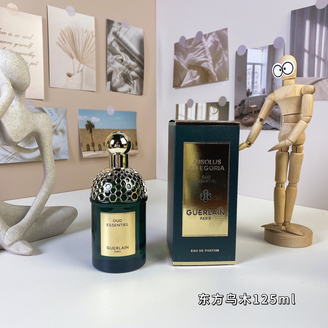 Guerlain Oud Essentiel Eau de Parfum - 125ml Unisex Fragrance 1 i1735471728280 7341 0 0