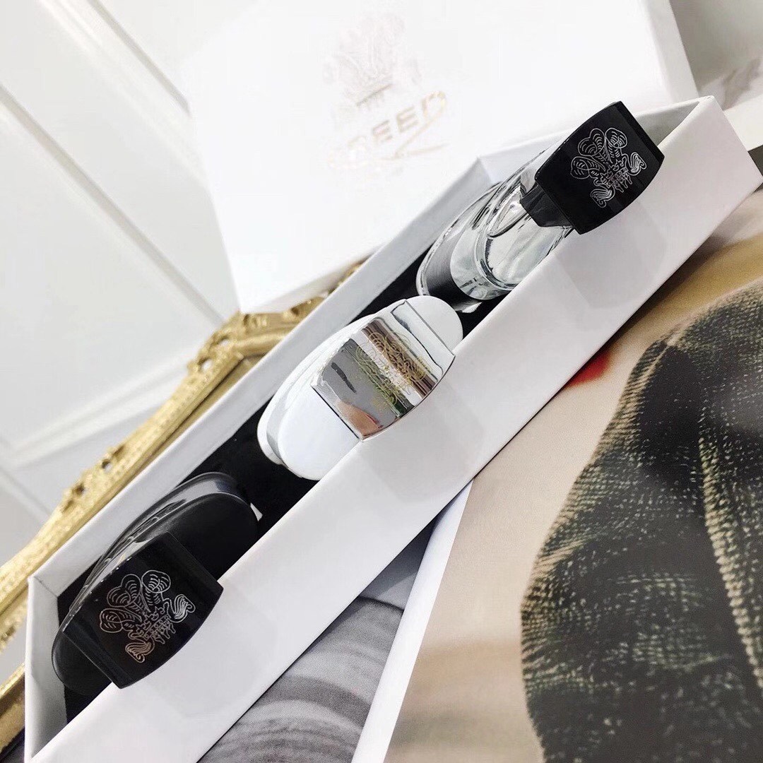 Creed Unisex Fragrance Sampler Set - Silver Mountain Water, Aventus, Irish Tweed 4 i1736837728 6592 6