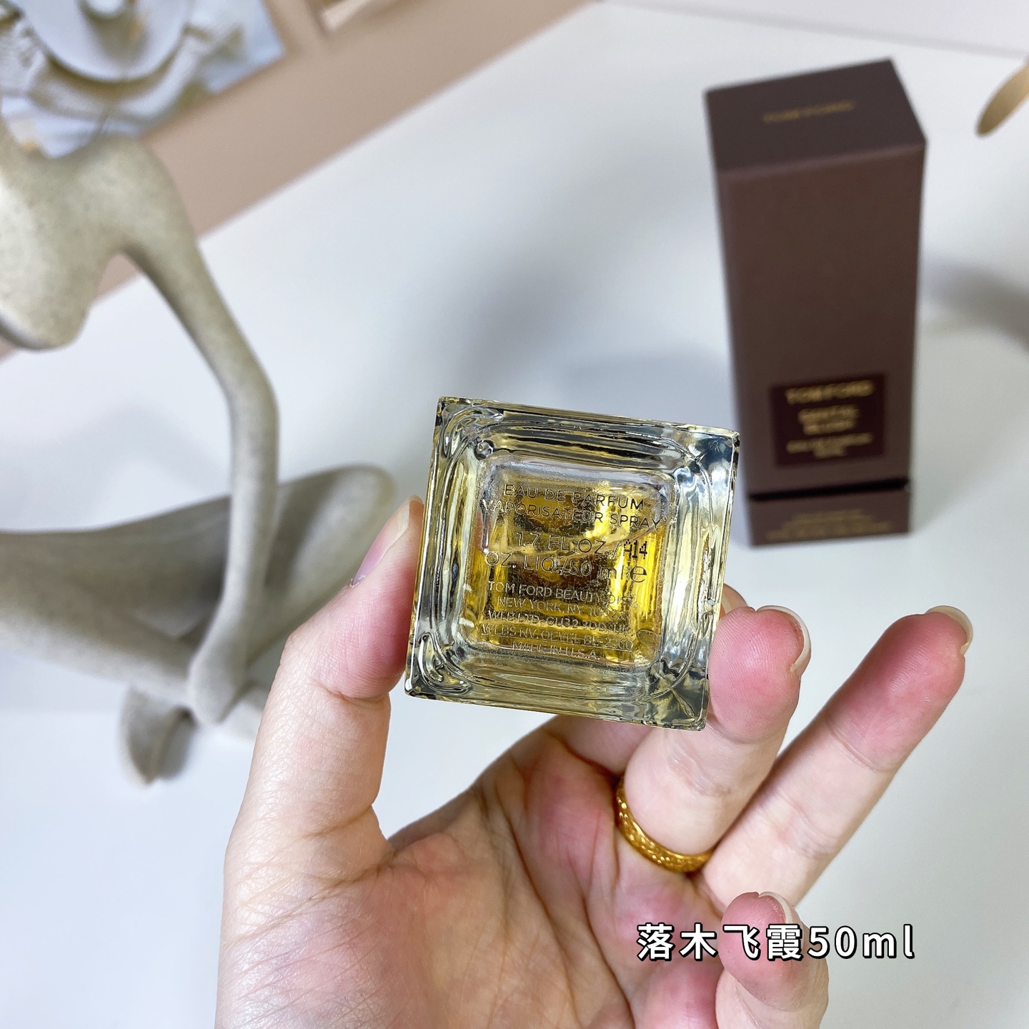 Tom Ford Santal Blush Eau de Parfum - 50ml - Woody Oriental Scent 4 i1739186271051 6469 0 2