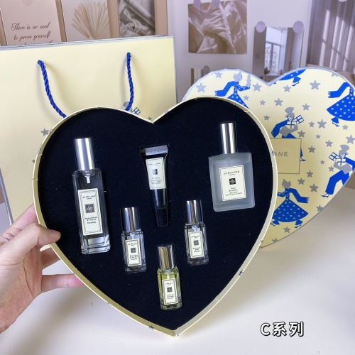 Jo Malone London New Year Limited Edition Fragrance Set - 6 Piece Collection 1 Jo Malone London New Year Limited Edition Fragrance Set - 6 Piece Collection