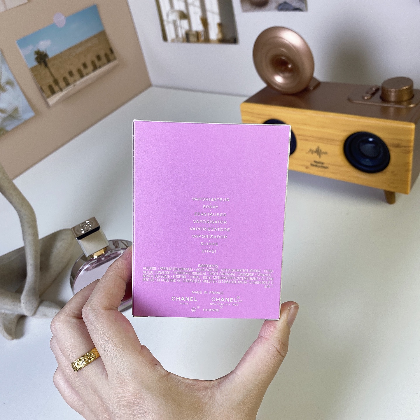 85💰香奈儿铁盖粉邂逅女士浓香水50ml
Chanel Chance Eau Tendre Eau de Parfum,2019

属性：女香
香调：果香花香调
前调：木梨葡萄柚
中调：玫瑰茱莉
后调：麝香