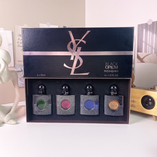 Yves Saint Laurent Black Opium Eau de Parfum Miniature Set - 4 x 30ml 1 Yves Saint Laurent Black Opium Eau de Parfum Miniature Set - 4 x 30ml