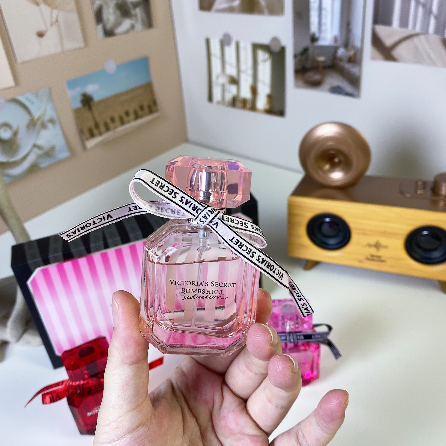 Victoria's Secret Bombshell 3-Piece Fragrance Set (30ml Each) 7 i1746085087663 2918 0 5