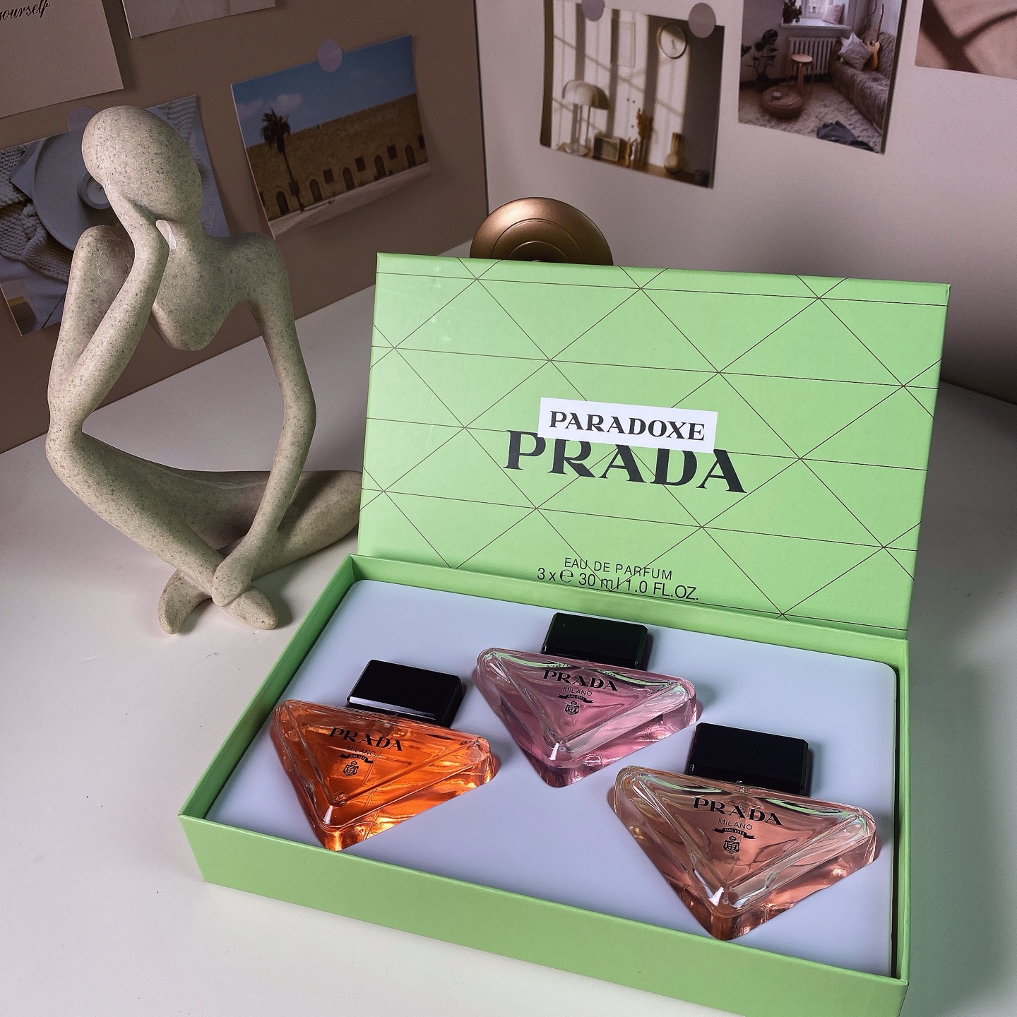 Set de 3 muestras de perfume Prada Paradoxe 30ml caja verde! Contiene: 30ml*3 con atomizador.