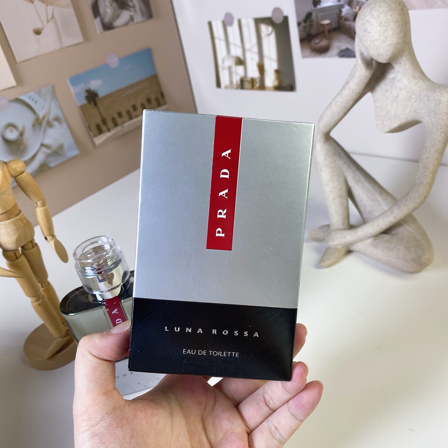 Prada Luna Rossa Eau de Toilette - Aromatic Citrus Fragrance for Men 5 i1752033727303 1230 0 4