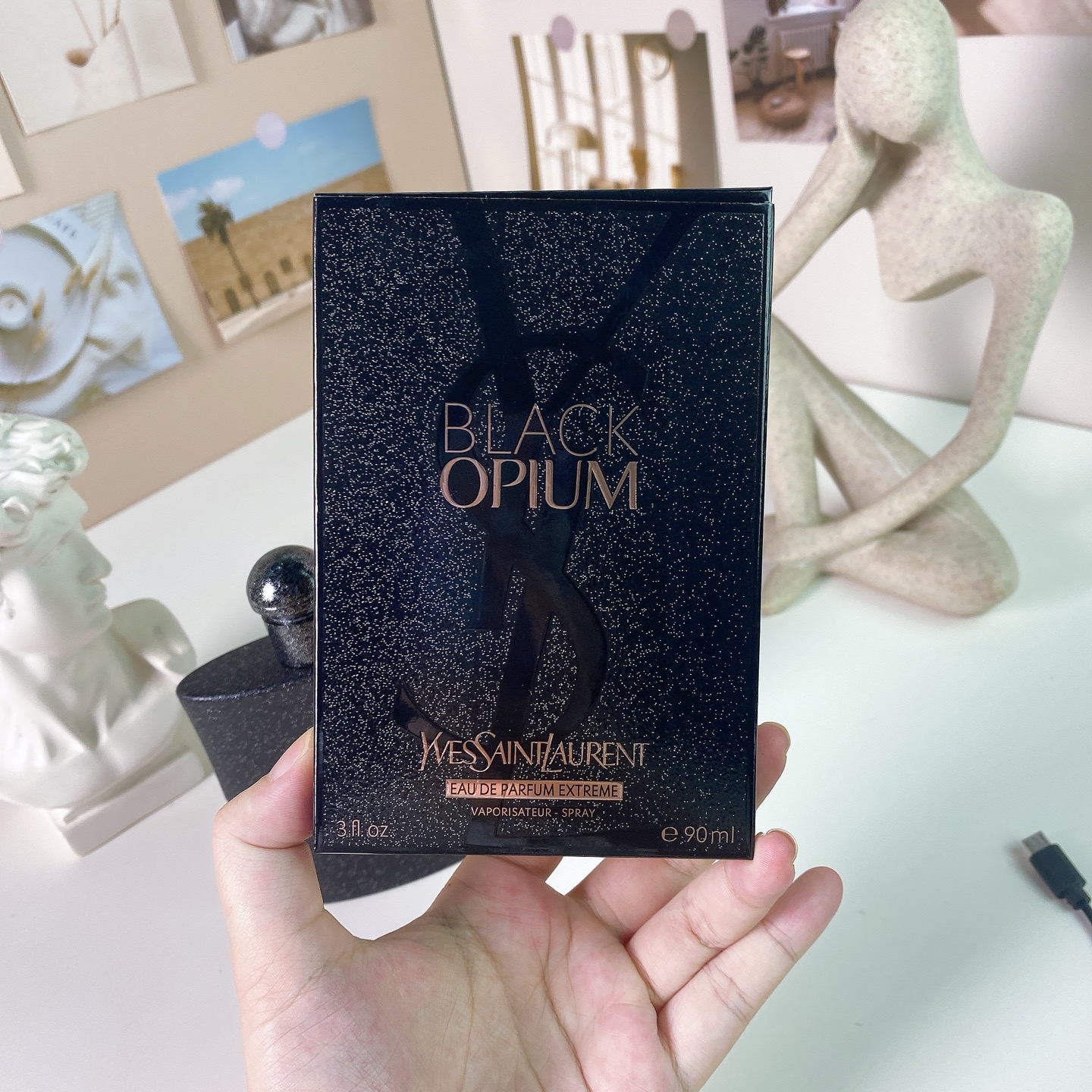 Yves Saint Laurent Black Opium Extreme Eau de Parfum, 90ml 6 i1752825600666 3934 0 4