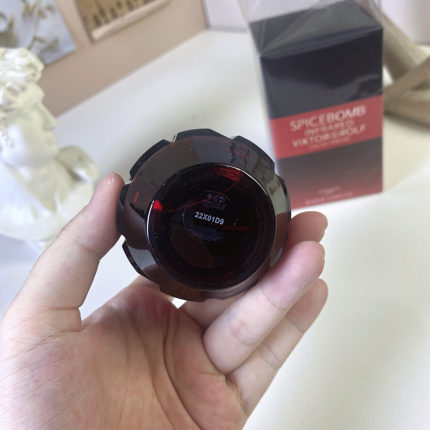 Viktor & Rolf Spicebomb Infrared Eau de Parfum - Spicy Oriental Fragrance 4 i1753521251057 7724 0 2