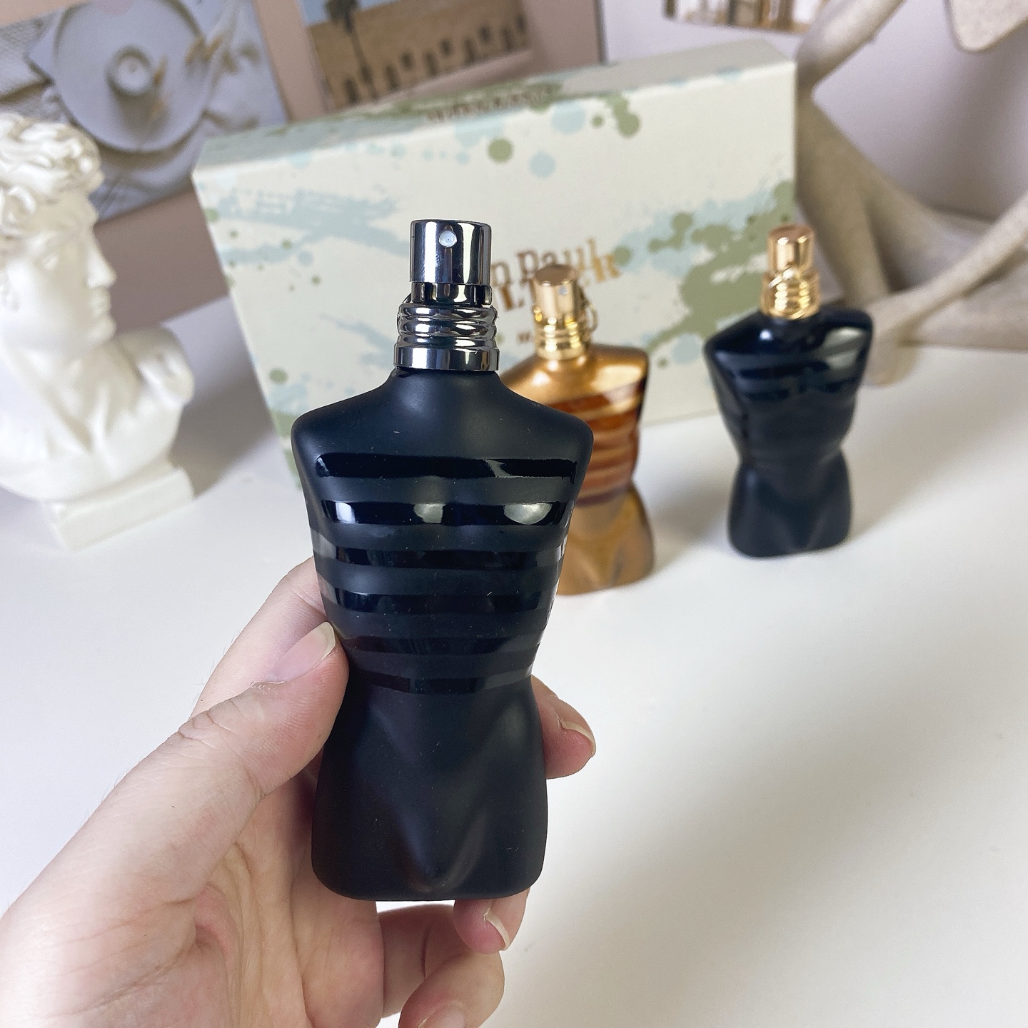 原单品质/75💰包邮
新款高缇耶超级男士中样三件套40ml×3个，带喷头，内含：灵丹妙药香精，超级男士香精，超级男士淡香