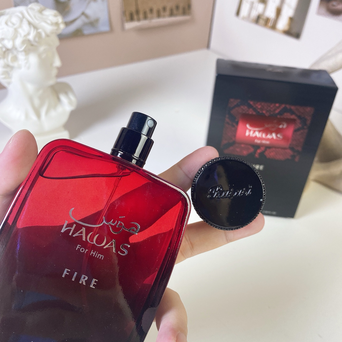专柜品质/75💰包邮
哈瓦斯男士-情感之焰100ml
Hawas for Him Fire -EDP
香调：水生芳香调
前调：快乐鼠尾草
中调：海水茉莉
后调：矿物质龙涎香琥珀
标签：海洋矿物芳香植物东方