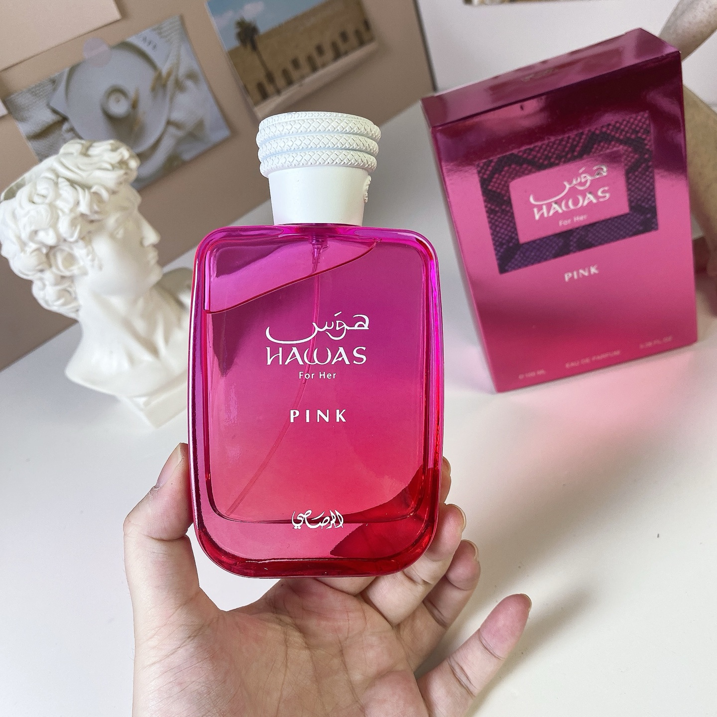 专柜品质/75💰包邮
哈瓦斯女士-粉色100ml
Hawas for Her PINK -EDP
前调：埃及橙花精油、肉桂、肉豆蔻。
心语：橙花、晚香玉、金棉花糖
基调：棉花糖、香草、零陵香豆
