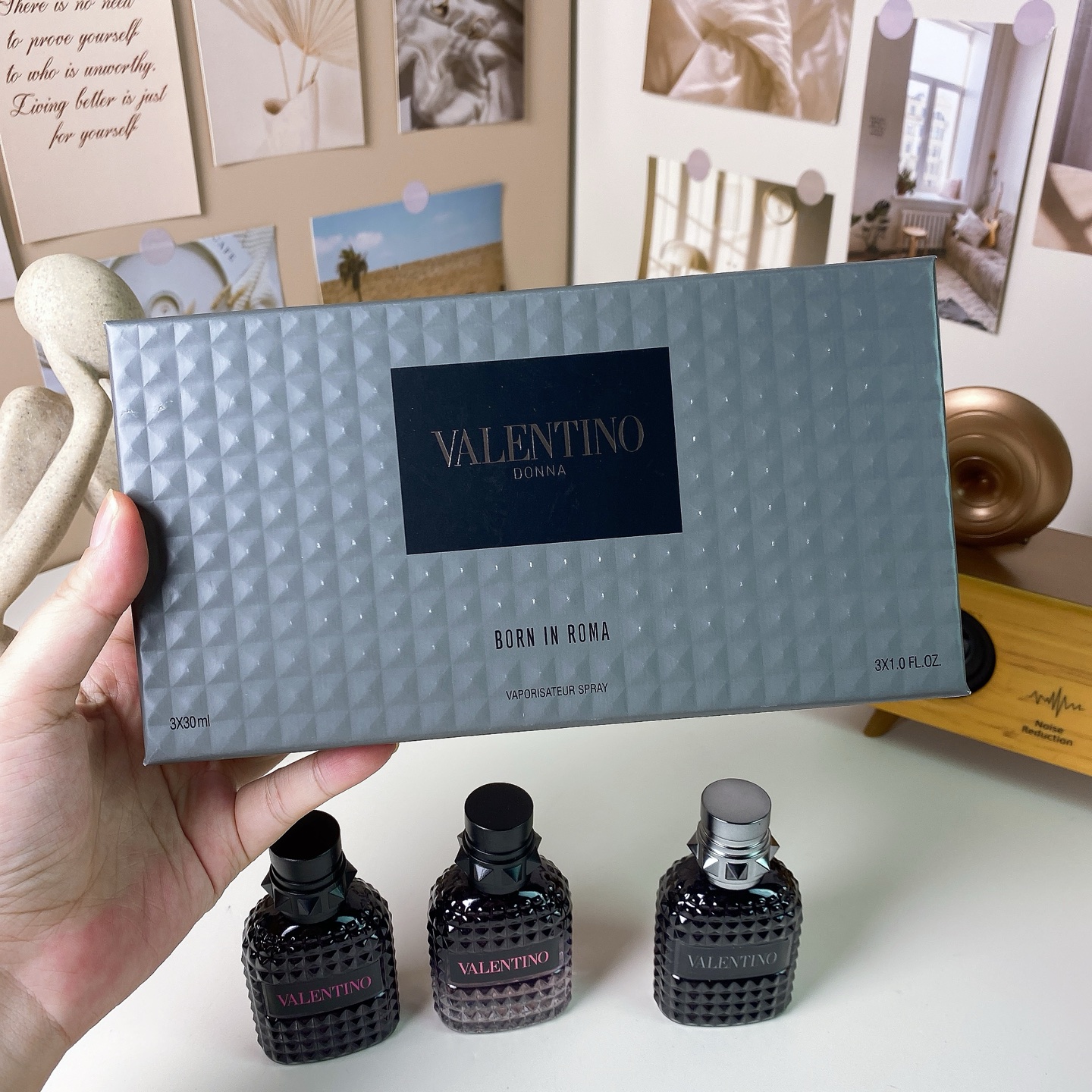 Valentino Donna Born In Roma 3-Piece Miniature Perfume Gift Set 6 i1759482269542 3354 0 5