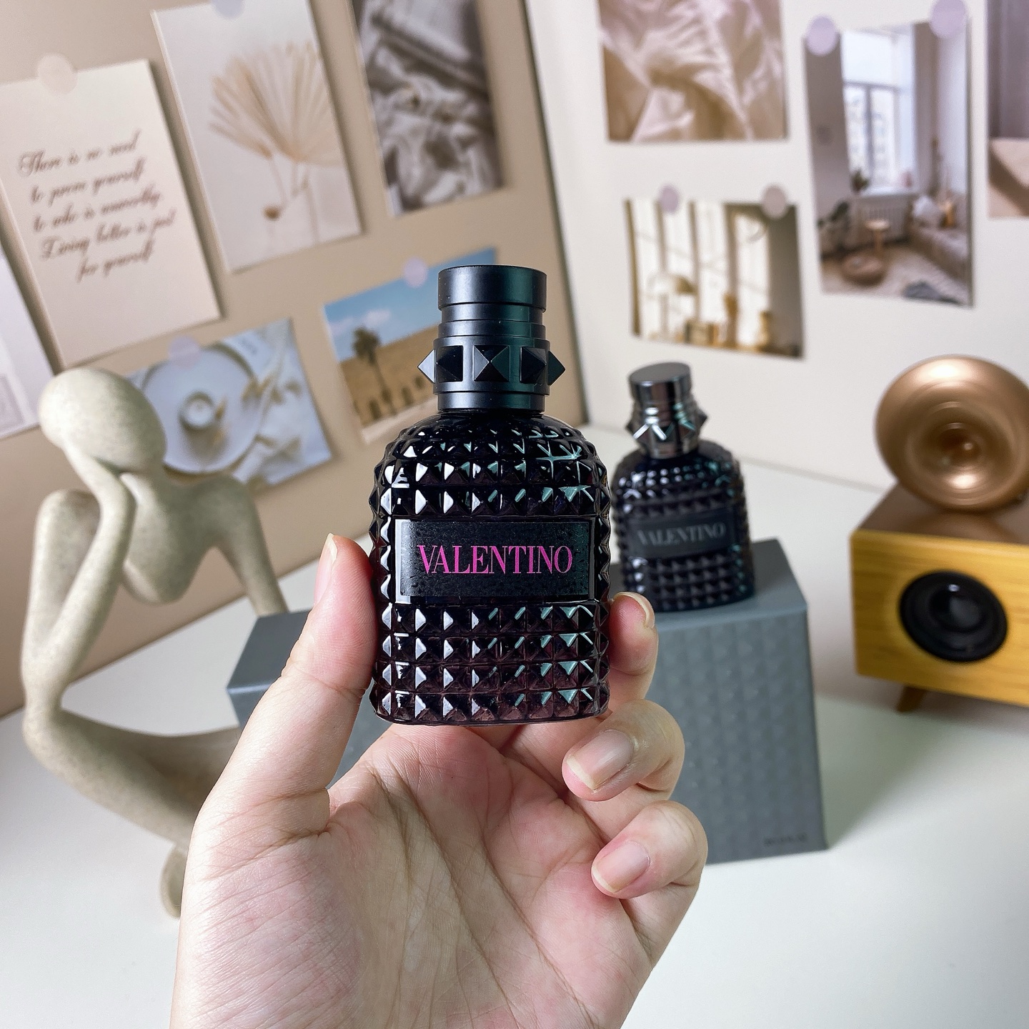 Valentino Donna Born In Roma 3-Piece Miniature Perfume Gift Set 4 i1759482269542 8863 0 3