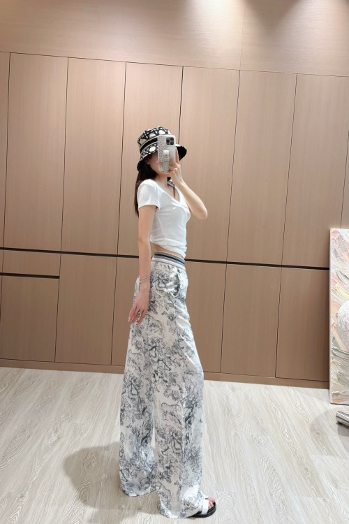 Dior 2025 New Ribbon Print Casual Pants, Versatile Colors & High-End 1 Dior 2025 New Ribbon Print Casual Pants, Versatile Colors & High-End