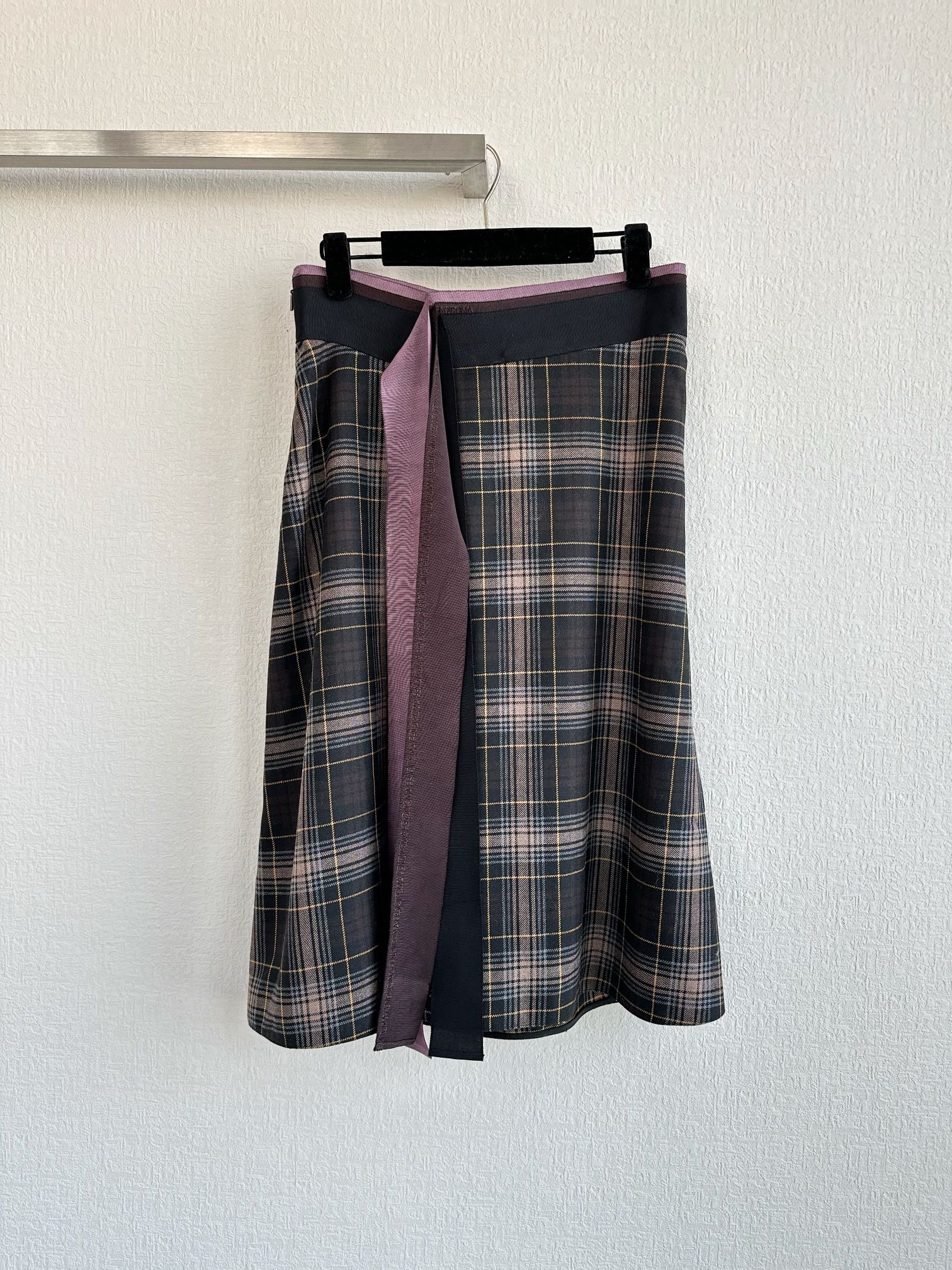 Women’s Single-and-Grain Suit with Striped Half Dress, 2025 Collection, Various Sizes & Colors - 图片 1