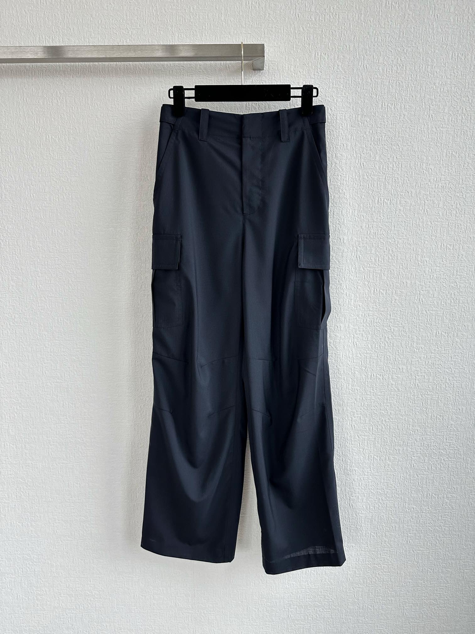 “BV Explosive Cash Work Pants: Single-Size Female Suit Pack 2055” - 图片 1