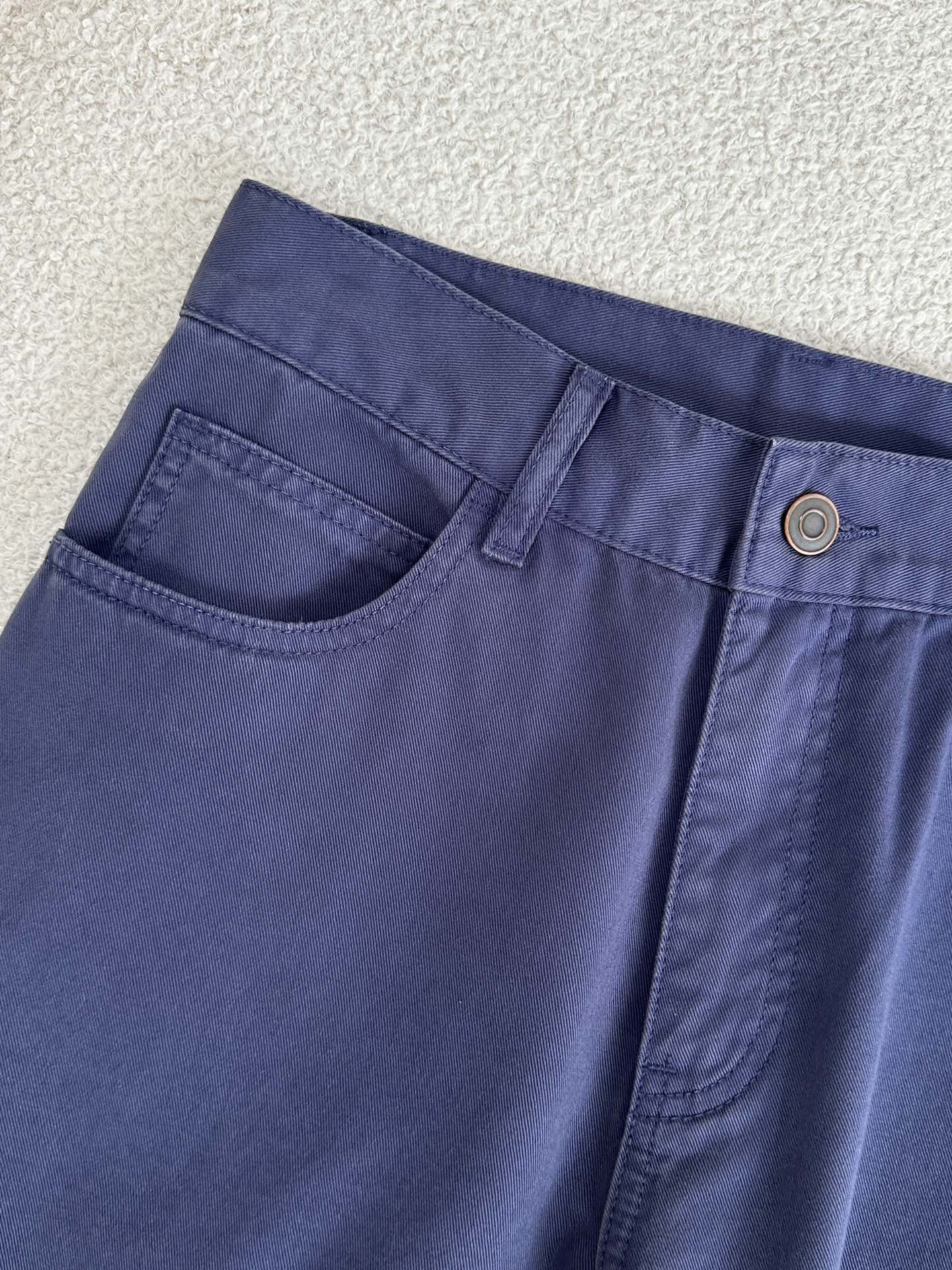 “Row 25 Blue Purple Broad-Legged Jeans for Single Women – Advanced Design” - 图片 4