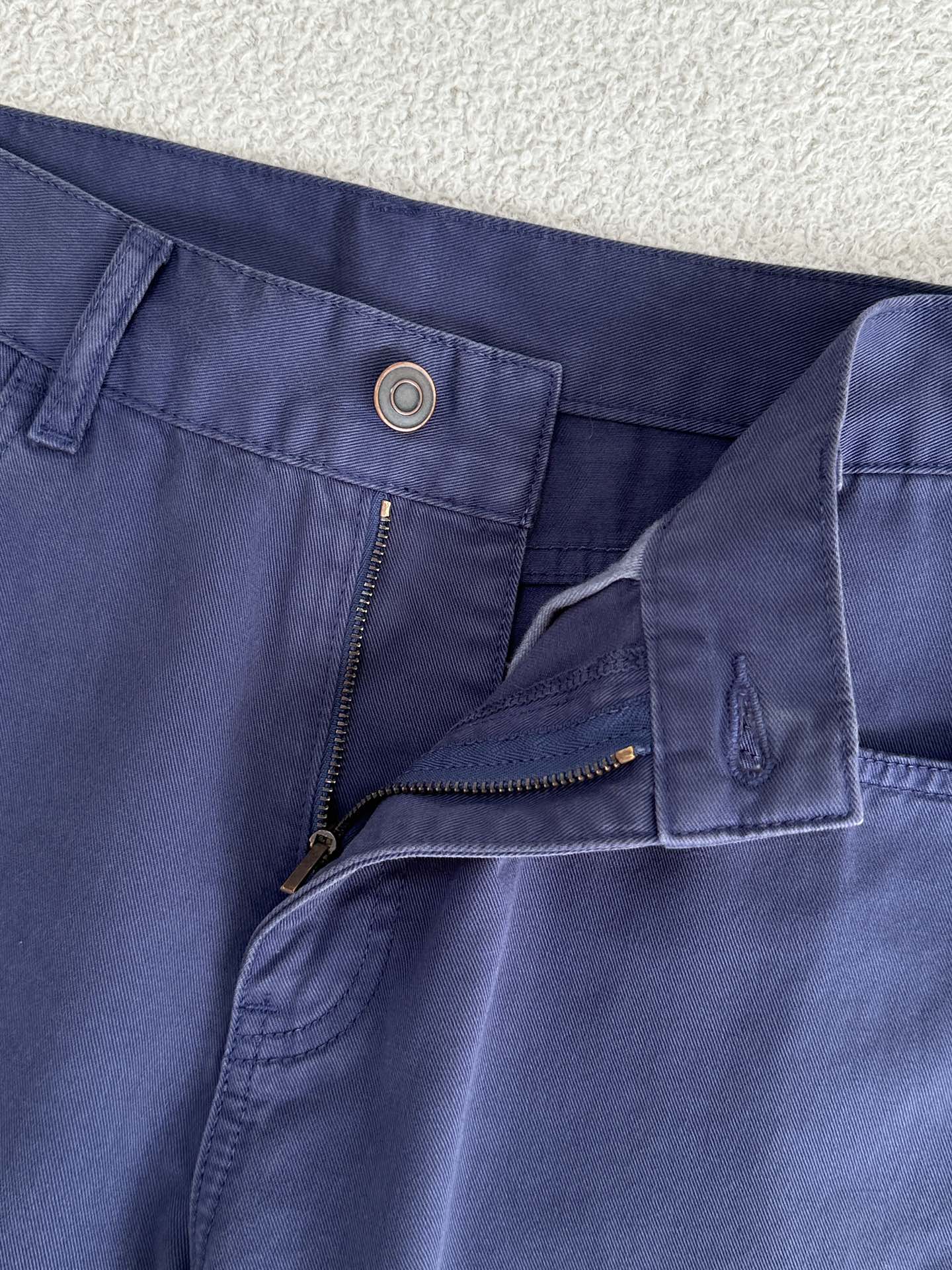 “Row 25 Blue Purple Broad-Legged Jeans for Single Women – Advanced Design” - 图片 3